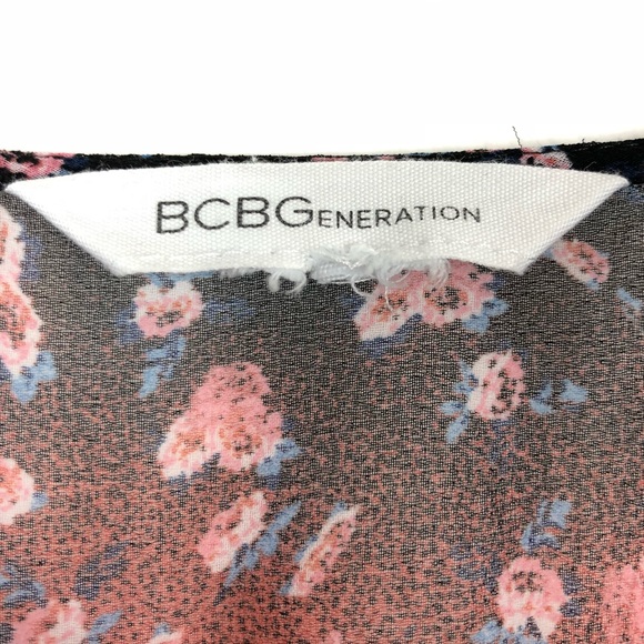🔸BCBGeneration Printed Floral Romper - Picture 4 of 6